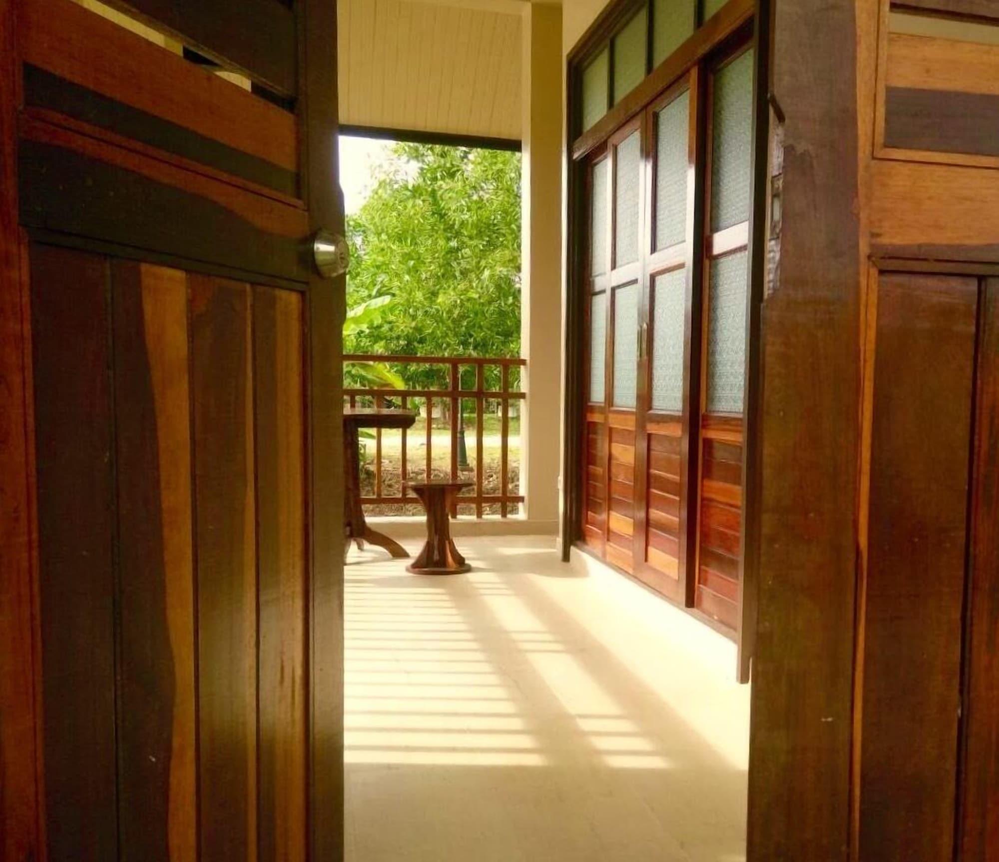 Lantala Residence Takua Thung Exterior photo